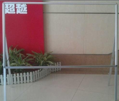 海报框.jpg