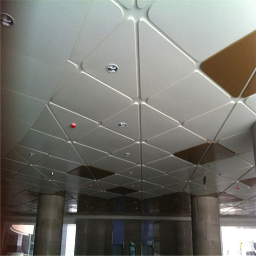 廠家供應高檔聚酯噴粉造型鋁單板室內吊頂