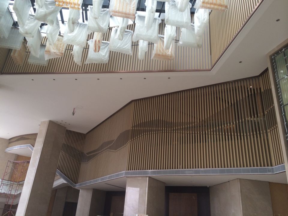 造型铝方通吊顶酒店会所天花装饰