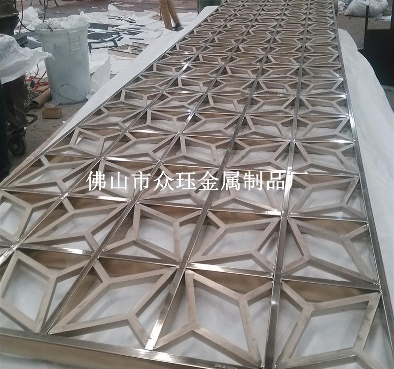1543142363_89542333_副本.jpg