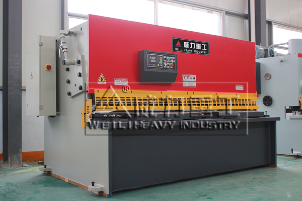 QC12Y-4×3200液压摆式剪板机较新报价