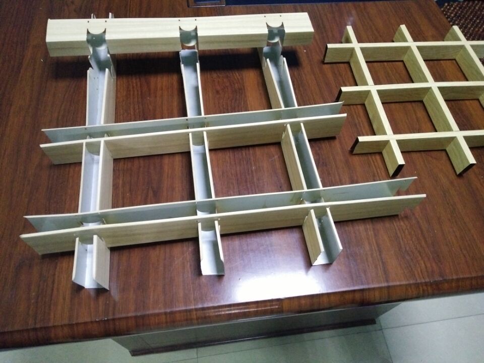 木紋鋁格柵有多少種規格 木紋鋁方管