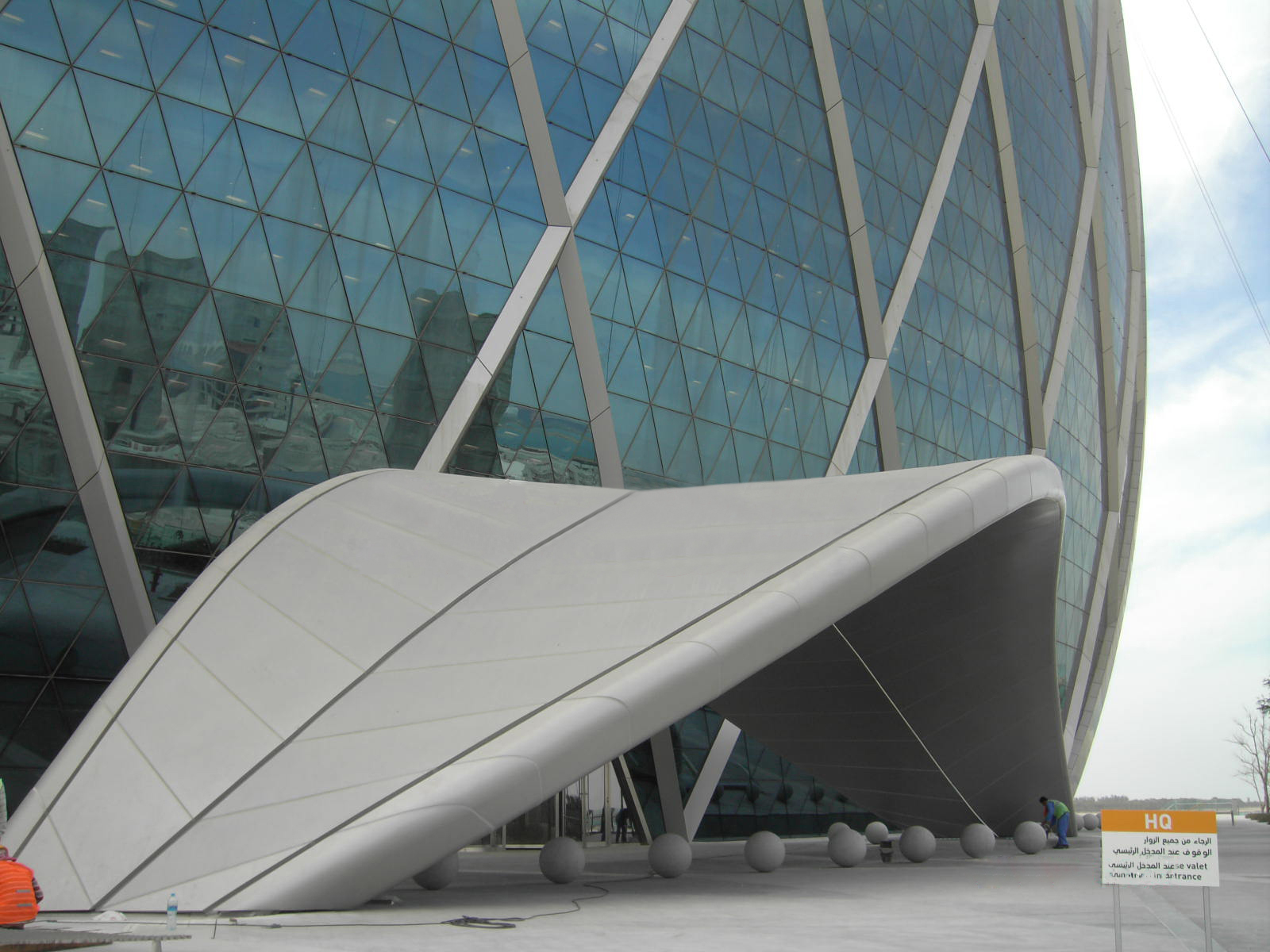 雙弧鋁幕牆鋁單板迪拜工程建設使用出售