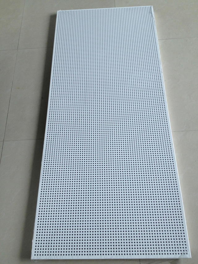 6001200铝扣板，冲孔扣板，各种直销