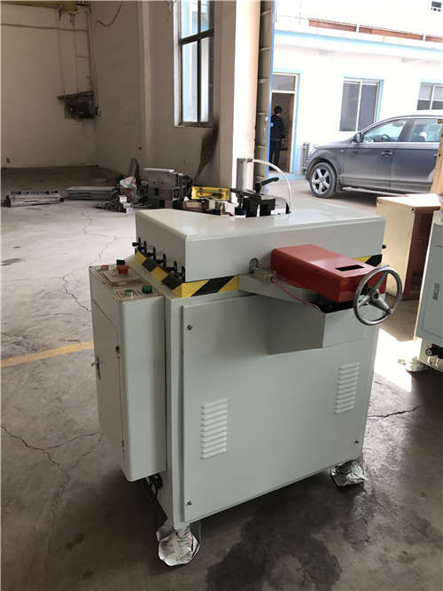 組角機2 .jpg