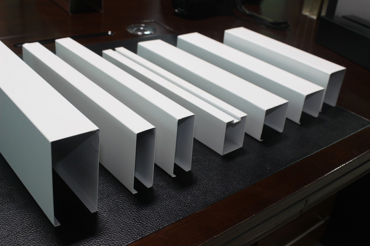 弧形鋁方通，鋁單板，鋁方通廠家