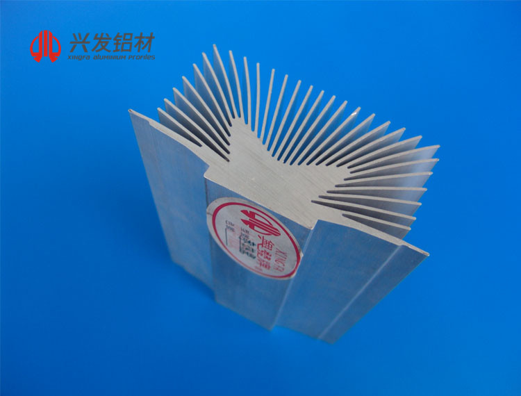 兴发铝材铝型材散热器 (2).jpg