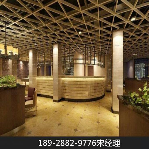 专业定制三角铝格栅天花吊顶