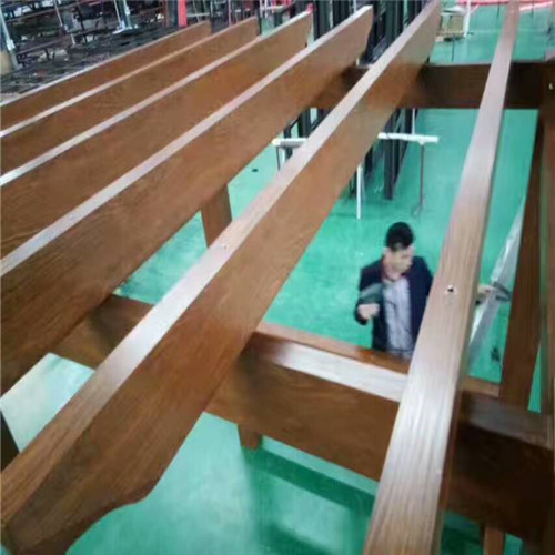 定制高档小区仿木纹铝葡萄架子生产厂家
