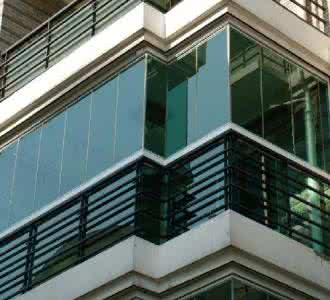 钢化玻璃阳台窗3.jpg