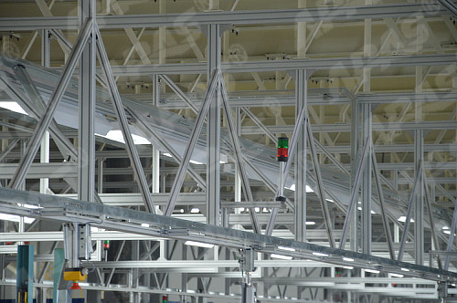汽车生产线吊顶框架.jpg