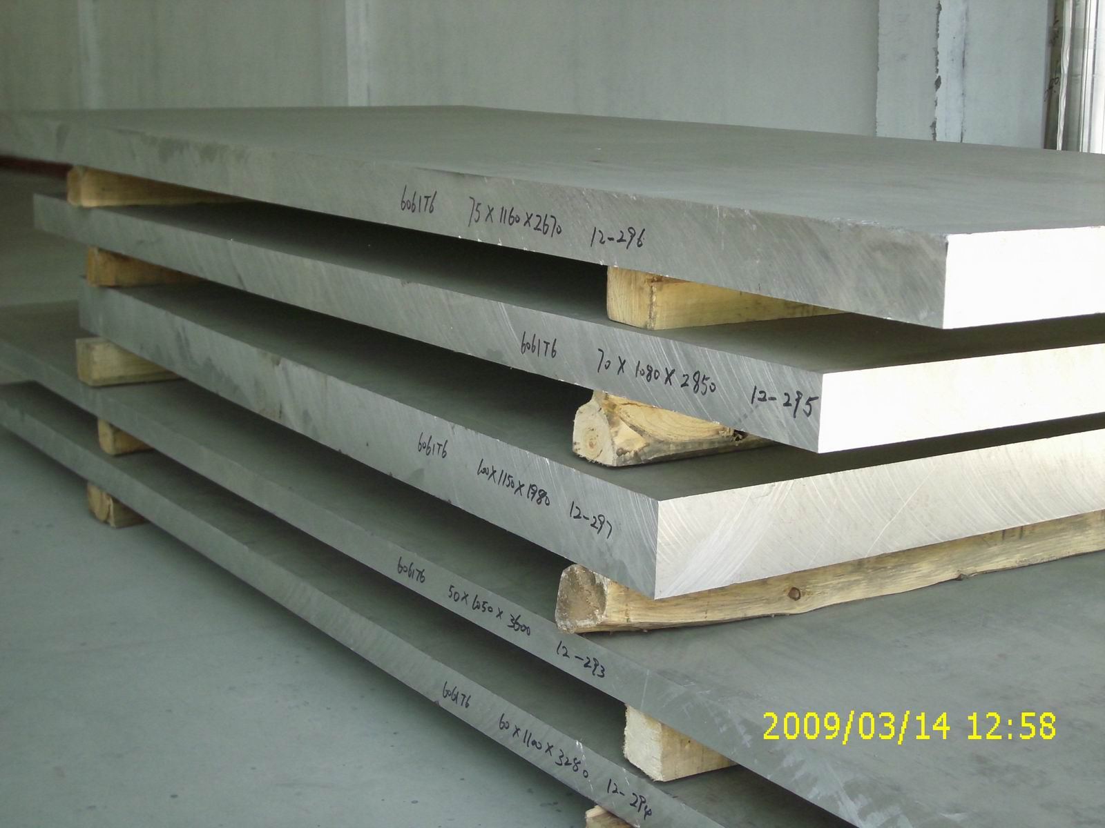供应5052中厚合金铝板厚度35mm合金铝板现货供应