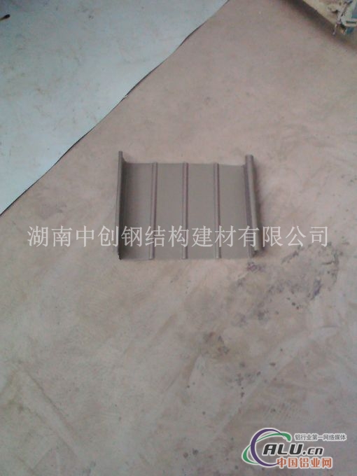 430型铝镁锰合金屋面板价格