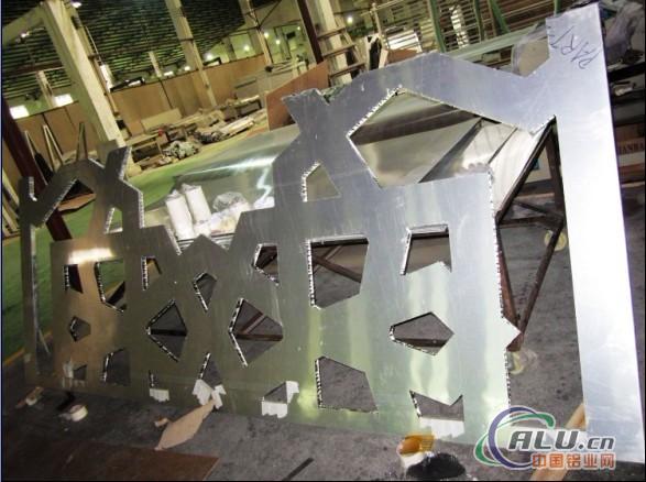 Special shape honeycomb panel