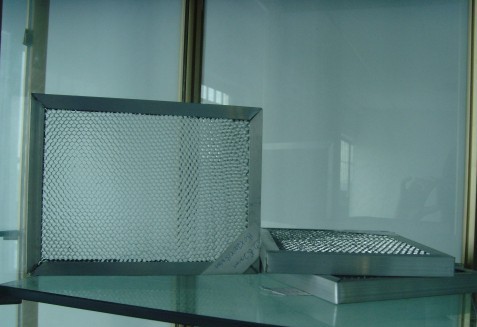 Honeycomb core for ventilation