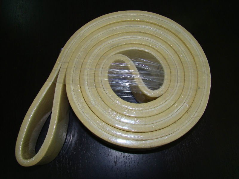 Polyester seamless conveyor felt belt for cooling table