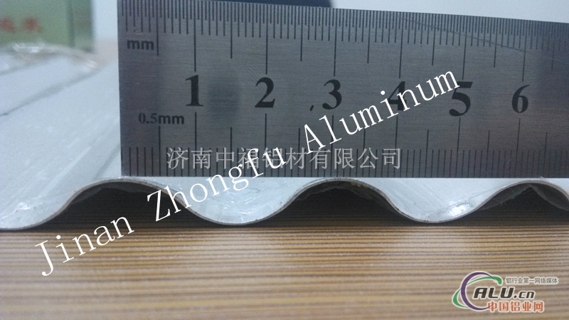 中福632.5890新型波纹铝板火热售卖