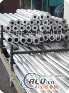 7050拉丝铝板厂家批发。