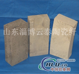  磷酸铝耐磨砖（代号PA）