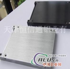 天津恒信通铝业加工定做拉丝铝板