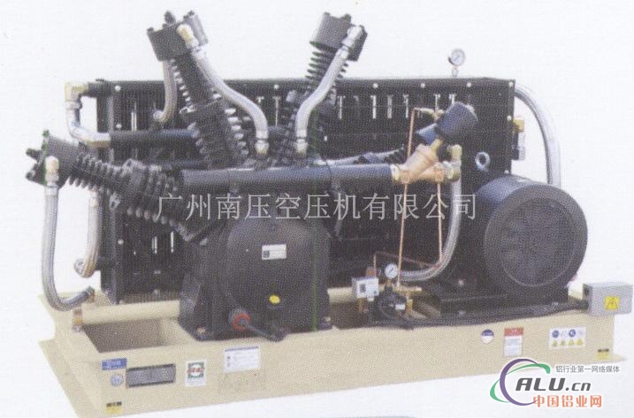 供应 PET吹瓶用空气增压机 高排气压力达40公斤 （BC9）