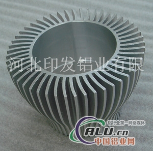 专创铝合金铝型材散热器制造