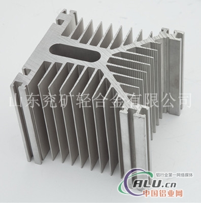 供应优异铝合金电子型材 散热器4