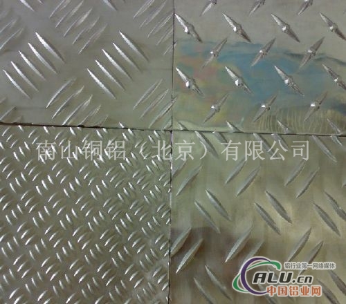 2017国标铝板花纹板成批出售