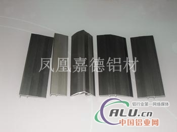 地板压线Aluminium