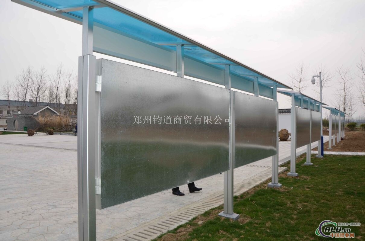 铝合金报栏型材开启式橱窗定做