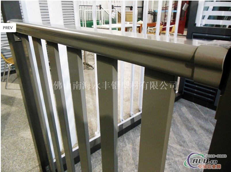 阳台护栏百叶型YZA003