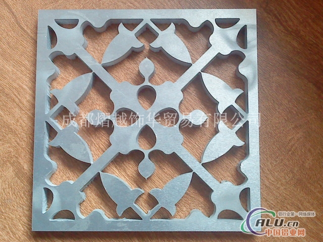 雕刻铝板镂空铝单板