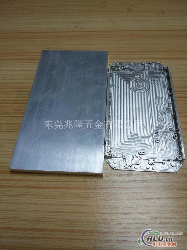 铝挤加工电子外壳铝合金型材