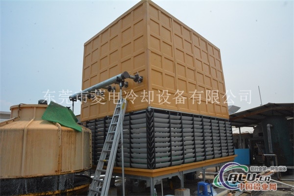 700吨方形效率高节能冷却塔