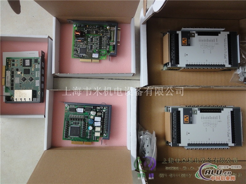 贝加莱X20CM8281