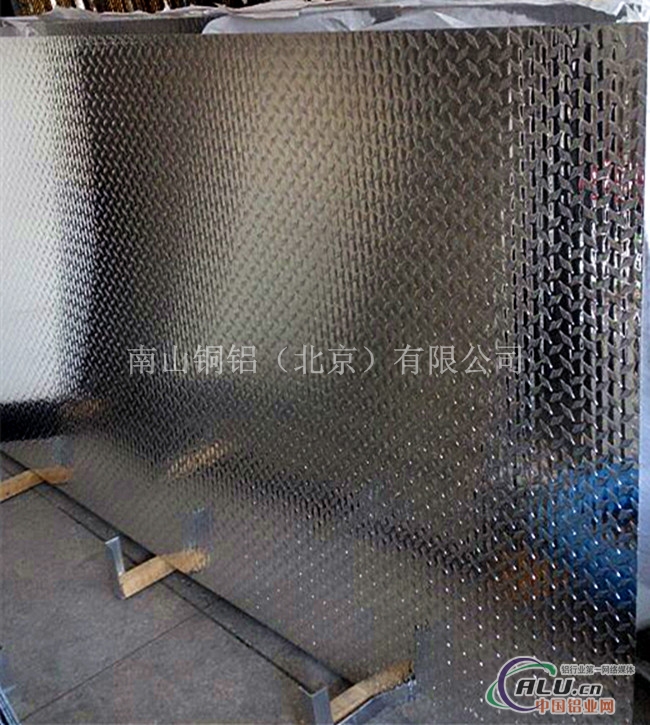 防滑铝板3003铝板防锈铝板