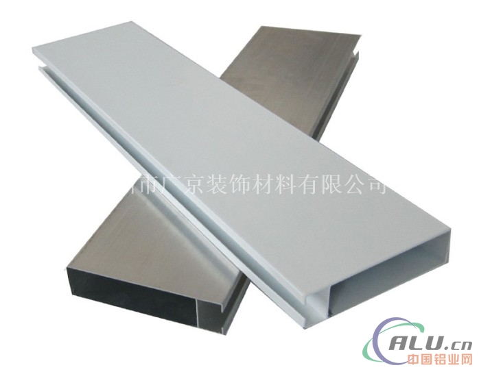 厂家生产定制各式型材铝方通吊顶 