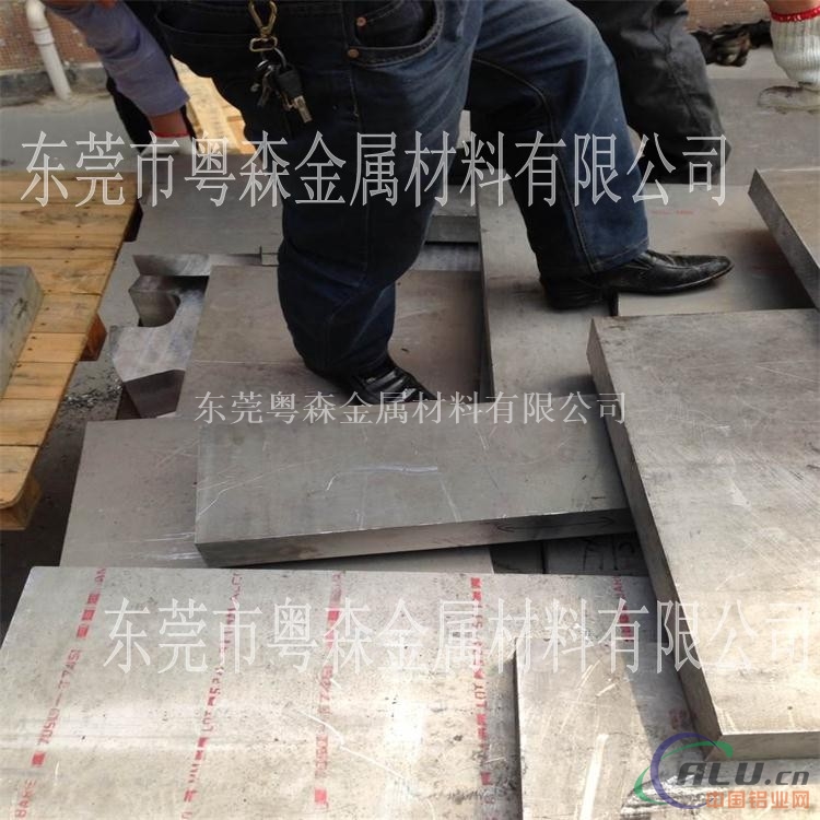 5052扁豆花纹板 国标优质6063防滑铝板 
