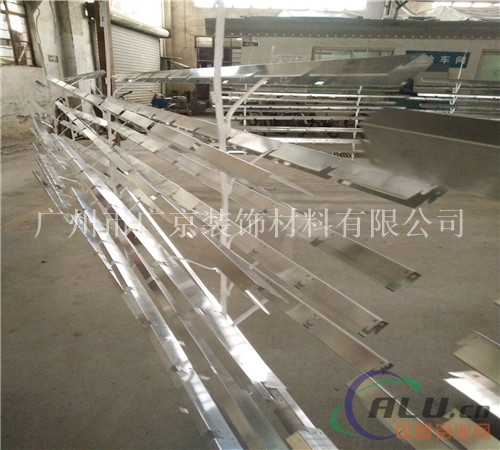 永济市型材方形铝格栅 型材铝格栅吊顶厂商