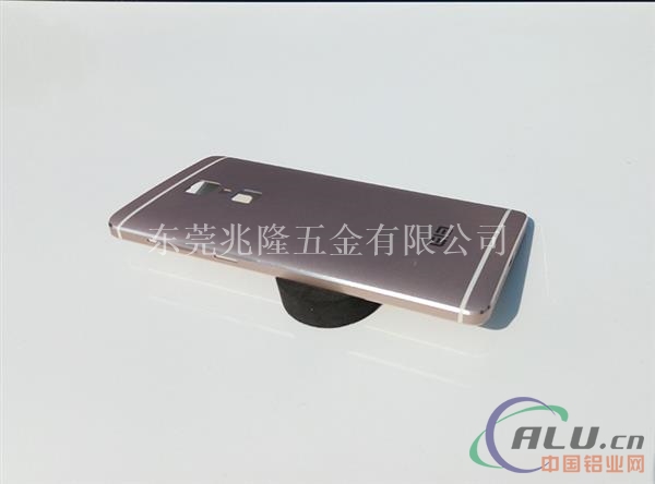 手机外壳铝型材挤出加工保氧化质量