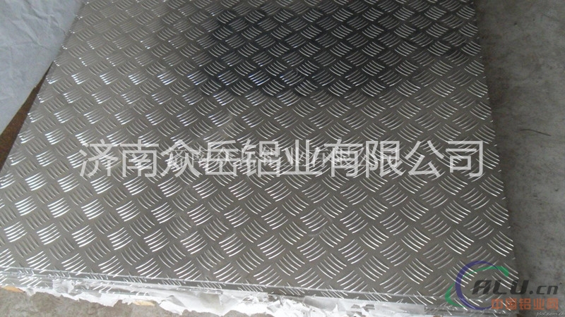 山东车厢防滑专项使用3003铝花纹板