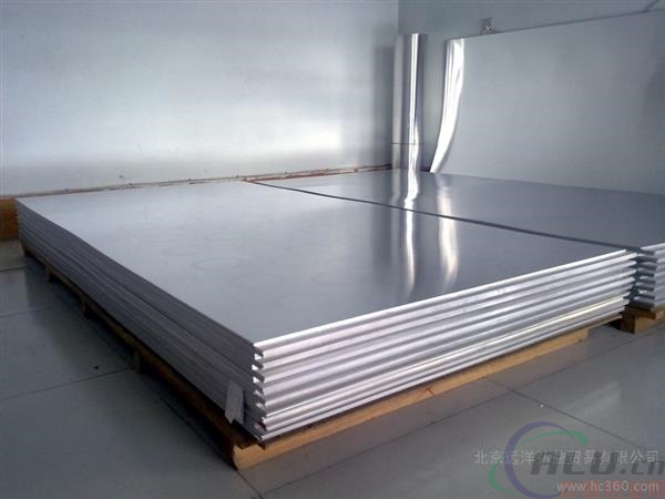 上海高硬度防滑铝板、花纹铝板，亿航非常大型的铝材公司