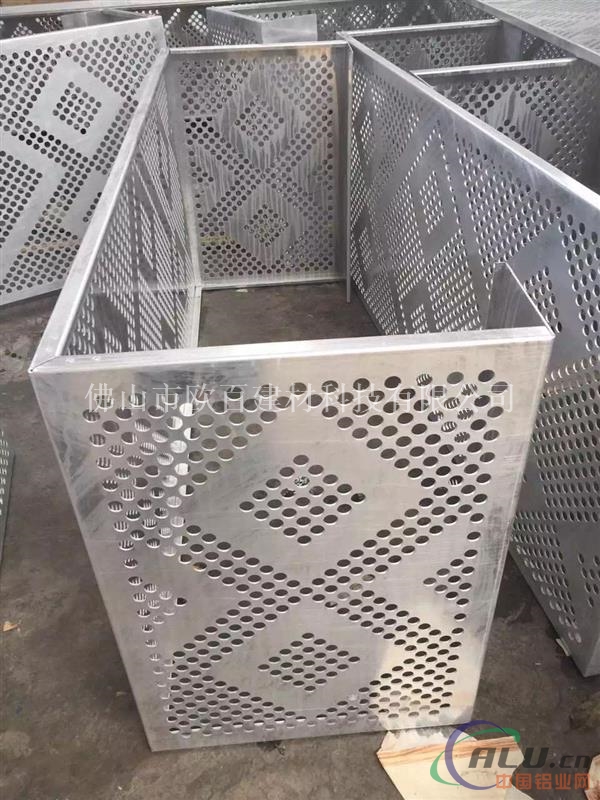 干挂材料铝单板_冲孔幕墙铝单板