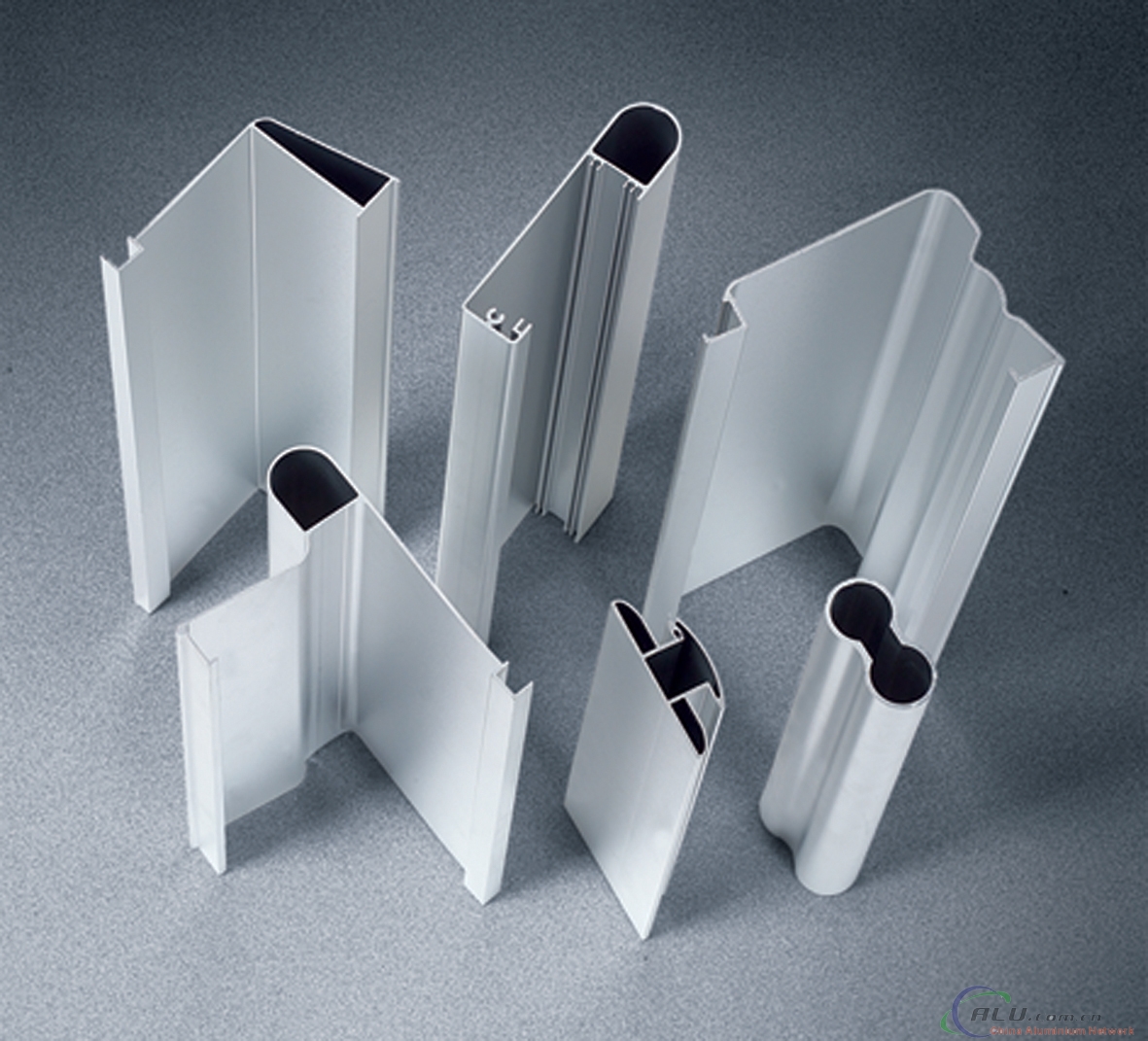 Alumnium profiles for sanitary