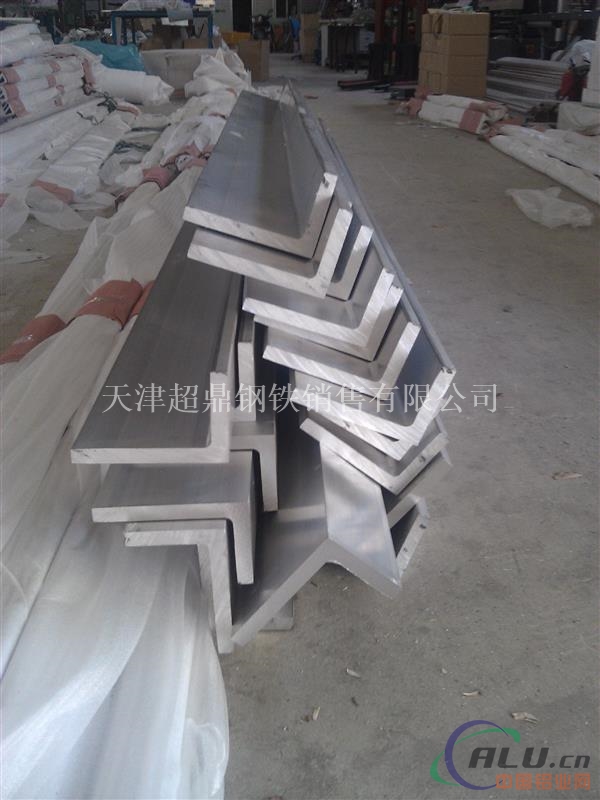 黑龙江6063铝角供应6063铝方管加工