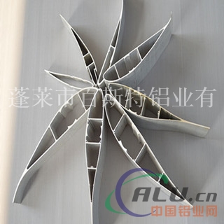 铝合金风叶型材大截面铝风叶型材焊接
