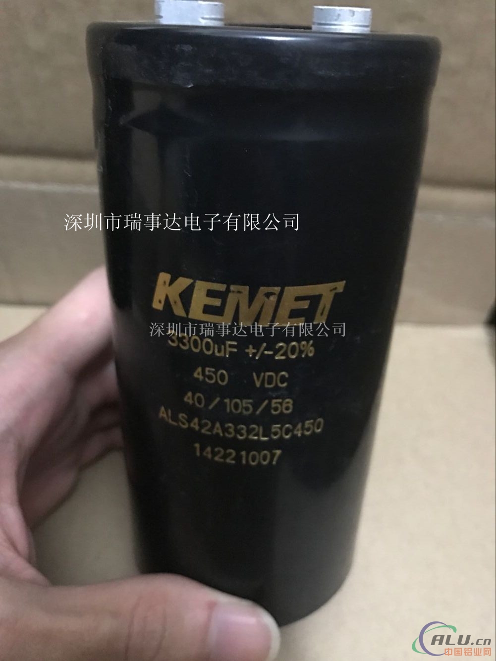 正确产品KEMETALS31A332NP450铝电容器