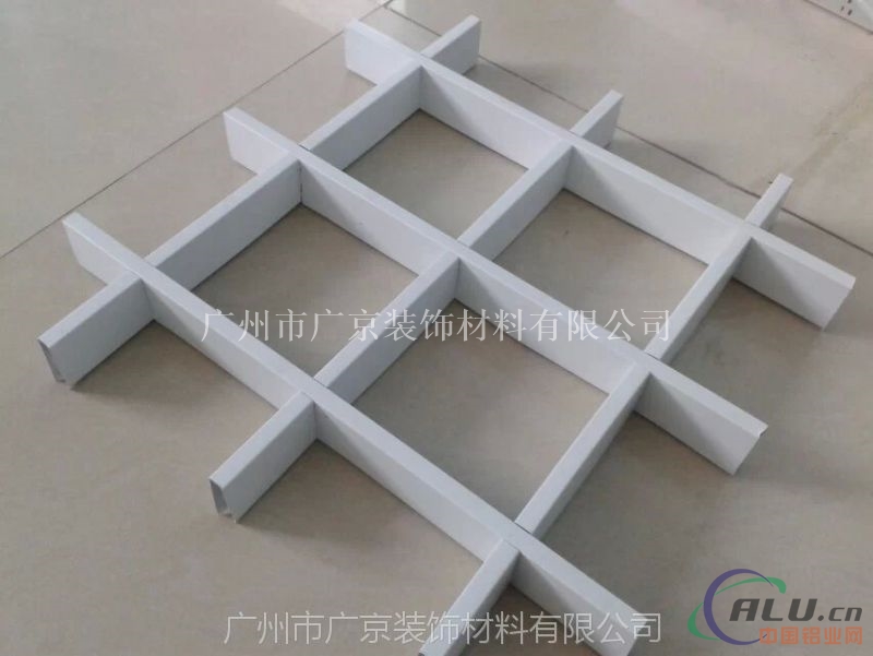 正方形铝格栅天花厂家价是按平方还是按支算