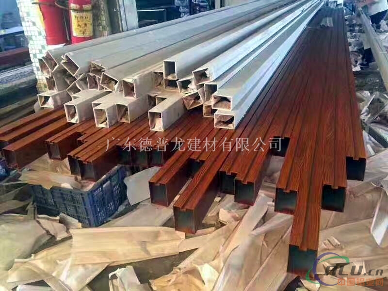 铝方管规格 矩形形木纹铝型材方管现货厂家