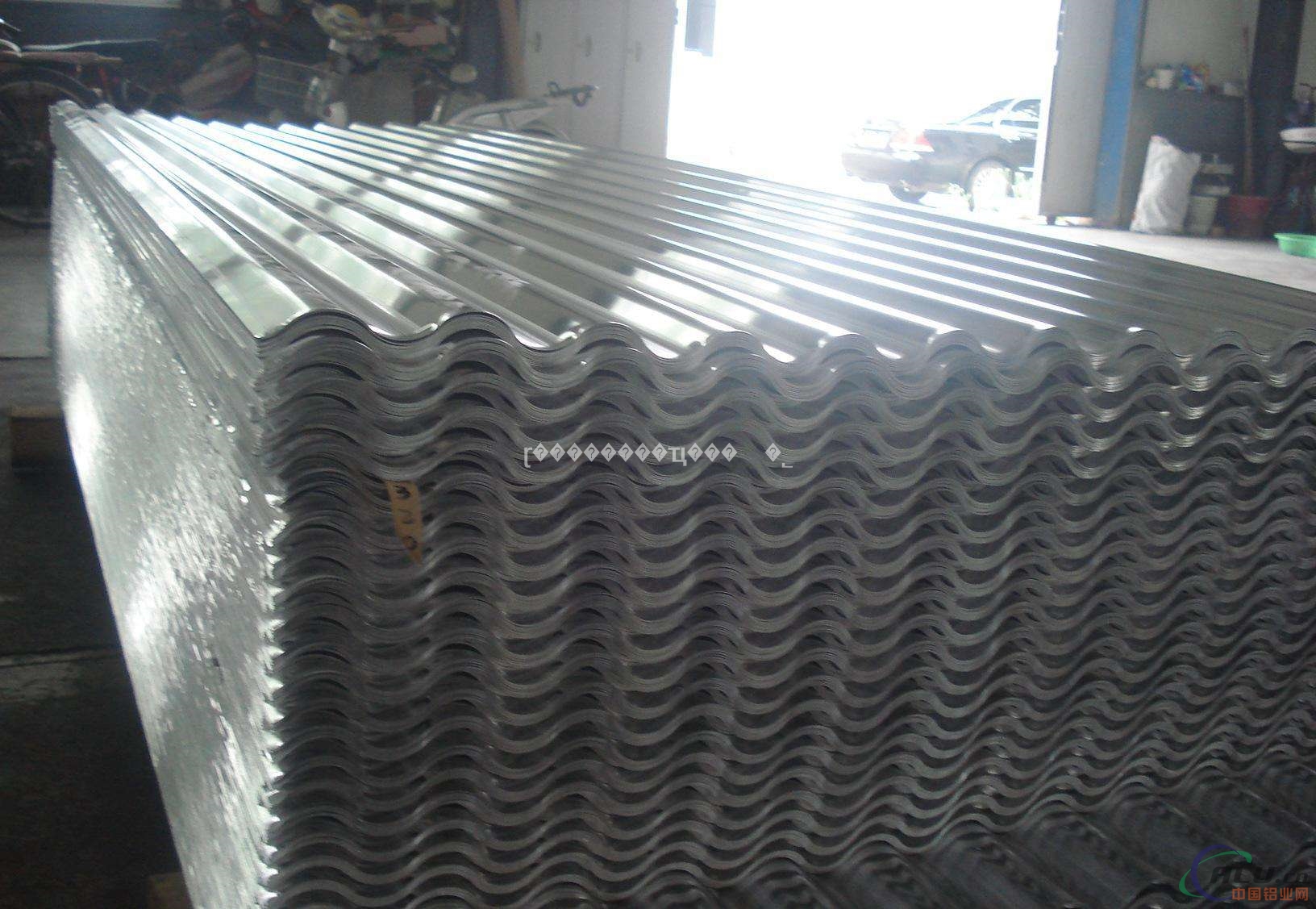 O态铝板与3003压花铝板价格对比
